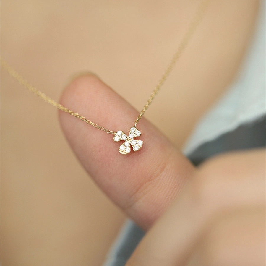 Minimalist Flower Necklace